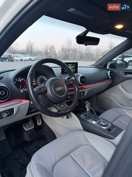 Седан Audi A3 2015 в Днепре