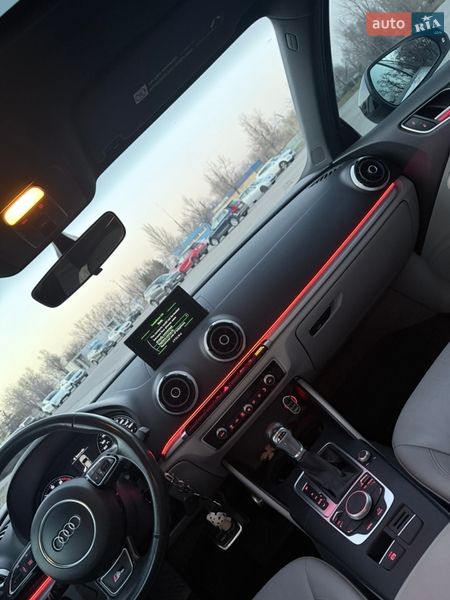 Седан Audi A3 2015 в Дніпрі