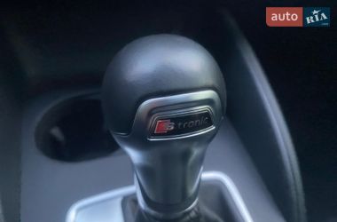 Седан Audi A3 2016 в Дніпрі