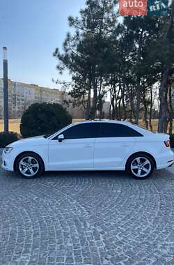 Седан Audi A3 2018 в Днепре
