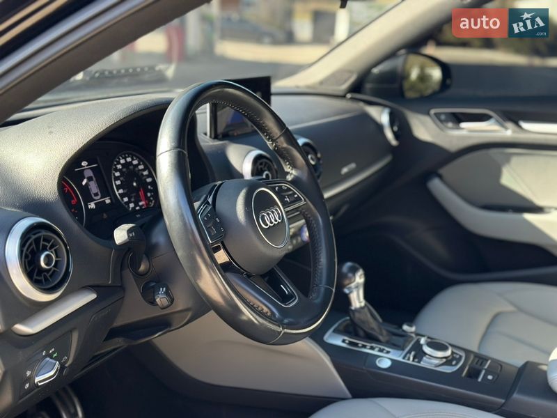 Седан Audi A3 2017 в Полтаве