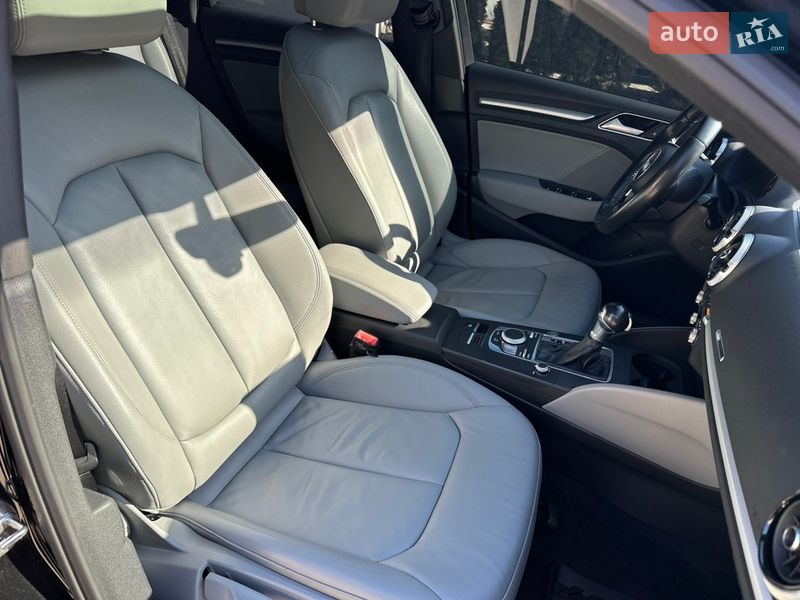 Седан Audi A3 2017 в Полтаве