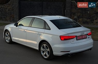 Седан Audi A3 2017 в Луцке