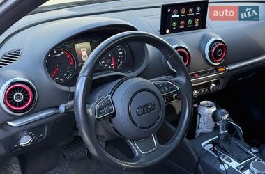 Седан Audi A3 2015 в Львове