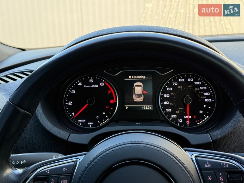 Седан Audi A3 2015 в Львове