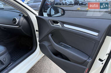 Хэтчбек Audi A3 2014 в Одессе