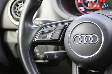 Седан Audi A3 2017 в Киеве