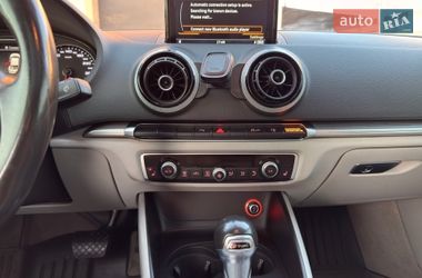 Седан Audi A3 2015 в Івано-Франківську