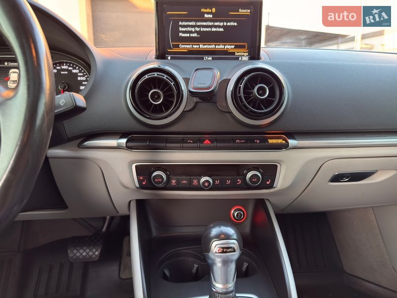 Седан Audi A3 2015 в Івано-Франківську