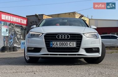 Седан Audi A3 2016 в Киеве