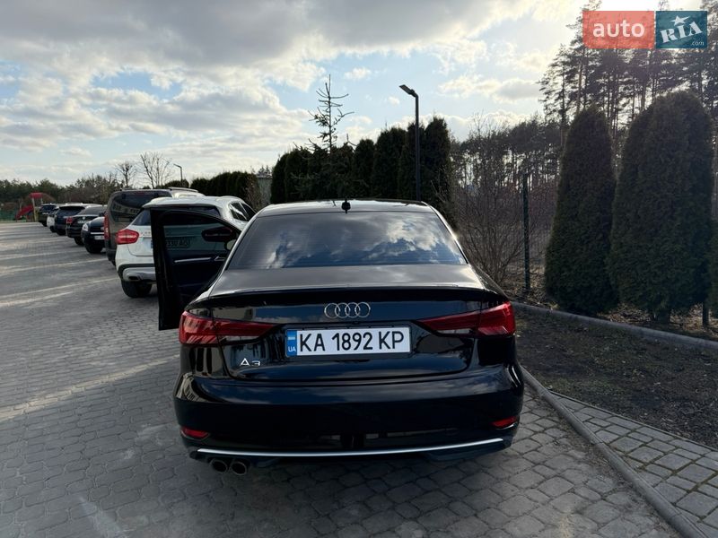 Седан Audi A3 2017 в Ирпене