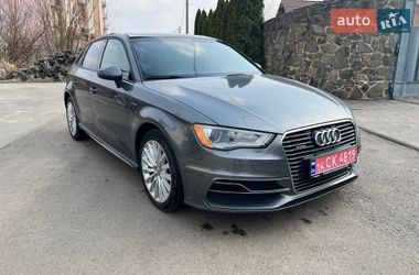 Хэтчбек Audi A3 2016 в Самборе