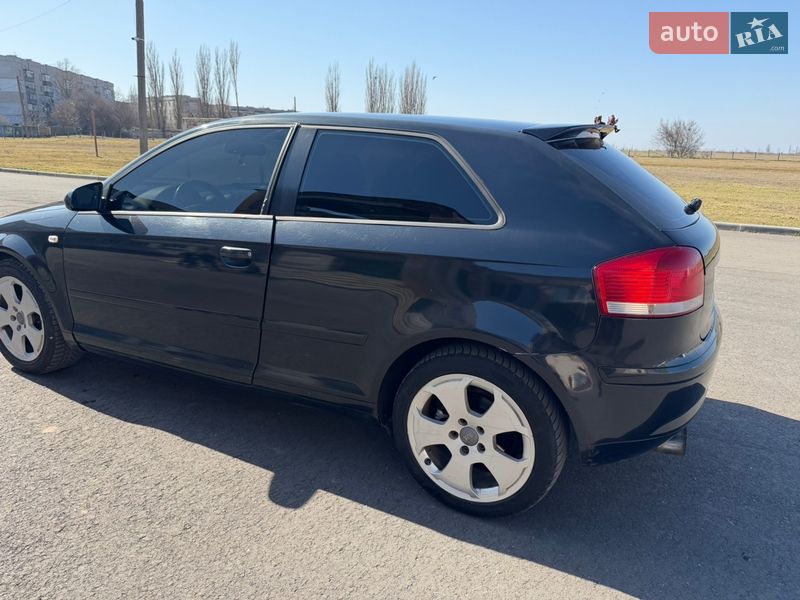 Хэтчбек Audi A3 2003 в Очакове