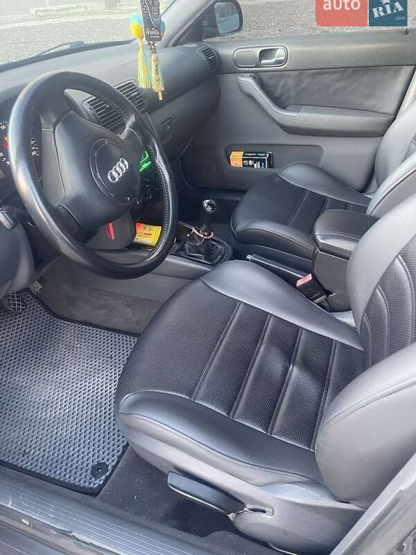 Хетчбек Audi A3 1999 в Миколаєві