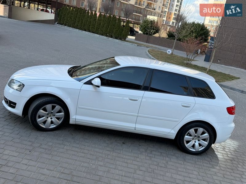 Хэтчбек Audi A3 2013 в Одессе