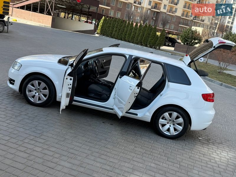 Хэтчбек Audi A3 2013 в Одессе