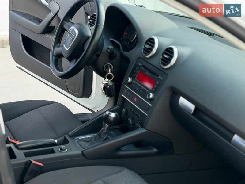 Хэтчбек Audi A3 2013 в Одессе