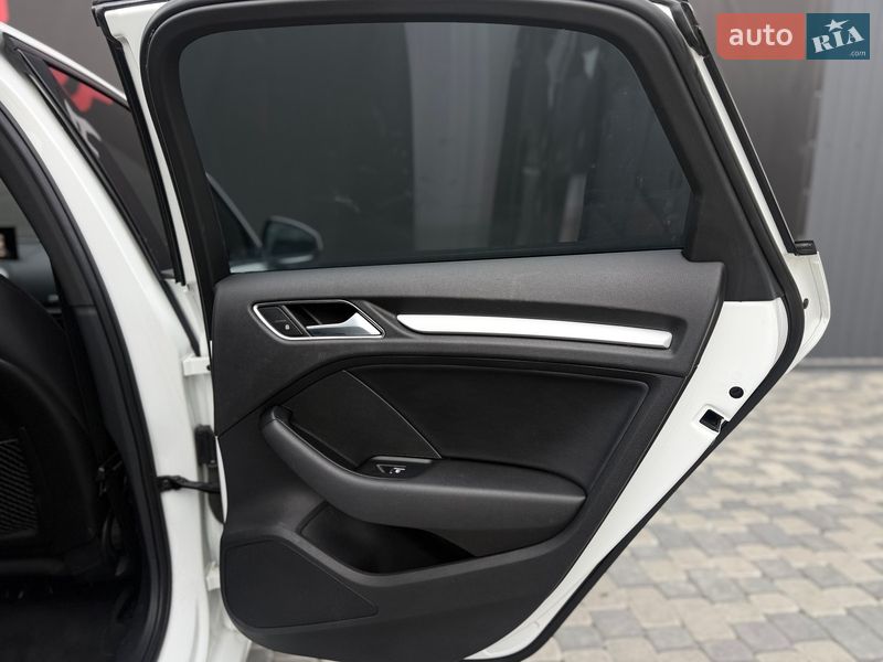 Седан Audi A3 2018 в Львове