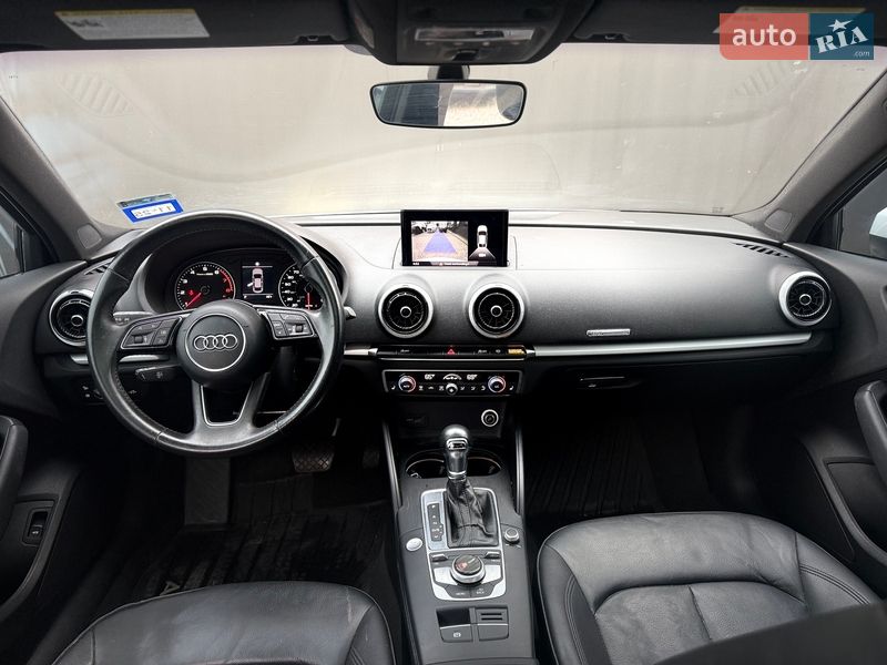 Седан Audi A3 2018 в Львове