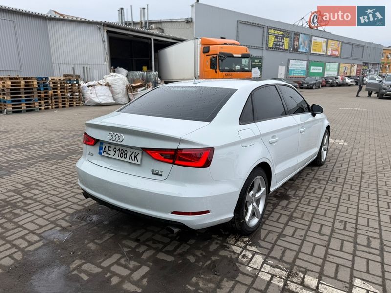 Седан Audi A3 2015 в Павлограде