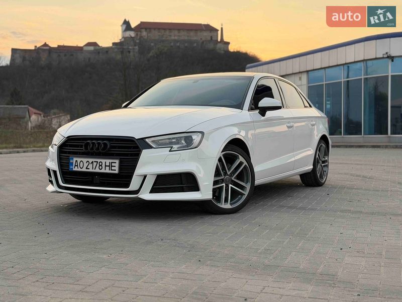 Седан Audi A3 2017 в Ужгороді фото Седан Audi A3 2017 в Ужгороді
