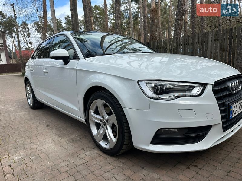 Хэтчбек Audi A3 2015 в Киеве