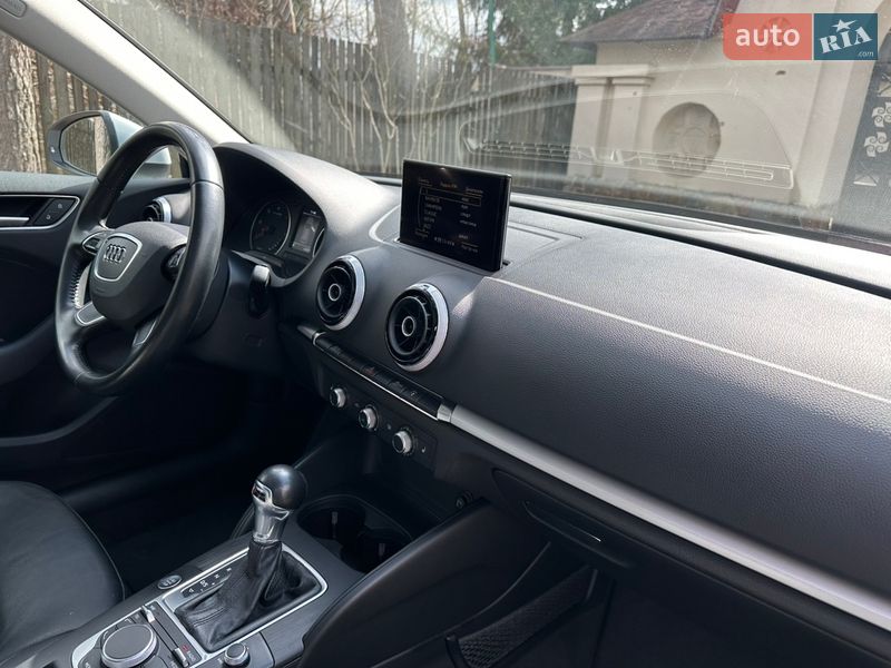 Хэтчбек Audi A3 2015 в Киеве