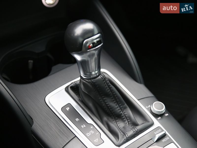 Седан Audi A3 2017 в Киеве фото 21 Седан Audi A3 2017 в Киеве