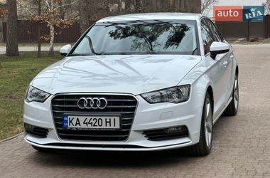 Седан Audi A3 2013 в Киеве