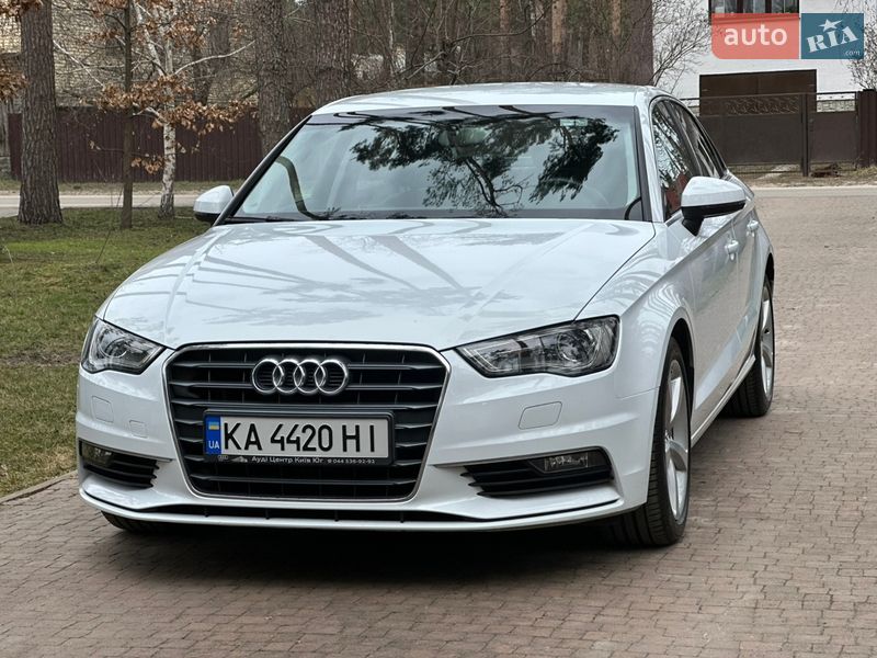 Седан Audi A3 2013 в Киеве