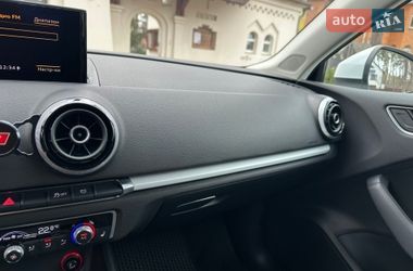 Седан Audi A3 2013 в Киеве