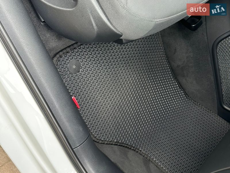 Седан Audi A3 2013 в Киеве