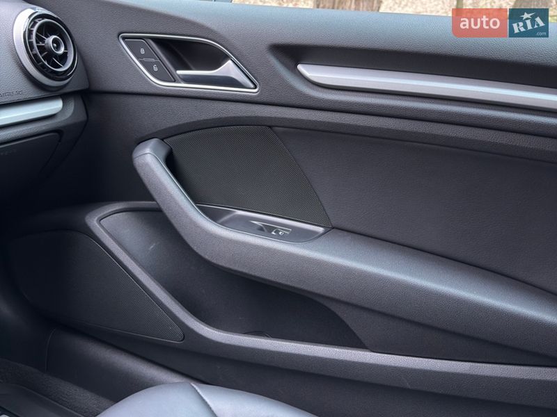 Кабриолет Audi A3 2016 в Киеве фото 46 Кабриолет Audi A3 2016 в Киеве