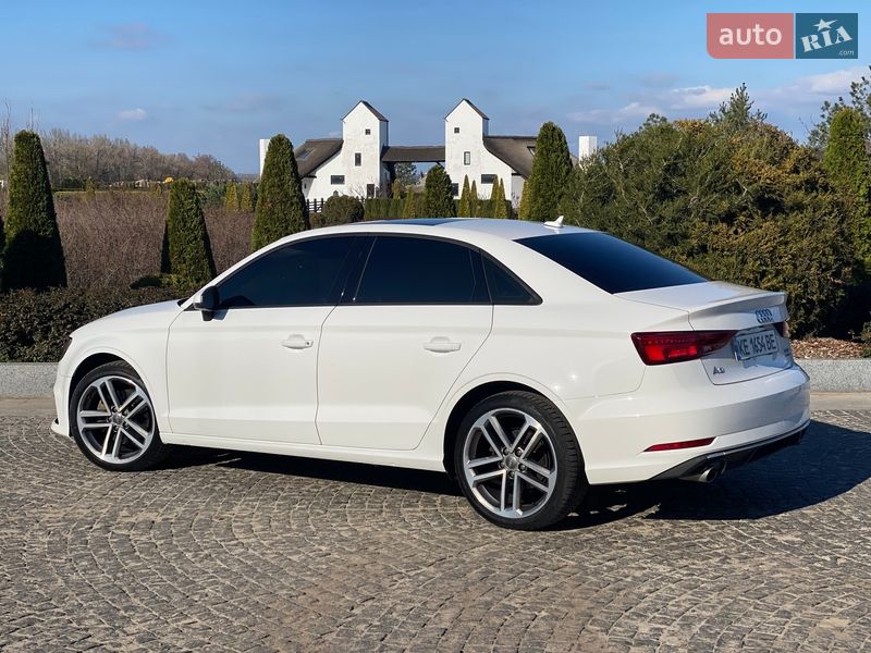 Седан Audi A3 2017 в Днепре