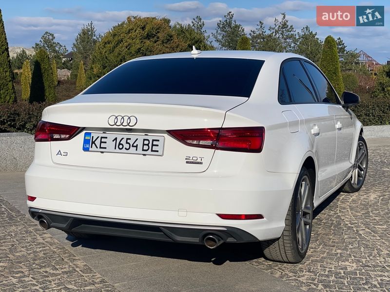 Седан Audi A3 2017 в Днепре