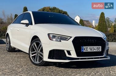 Седан Audi A3 2017 в Днепре