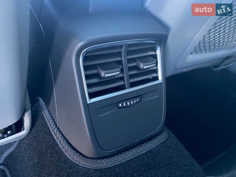 Седан Audi A3 2017 в Днепре