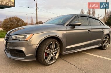 Седан Audi A3 2015 в Кременчуге