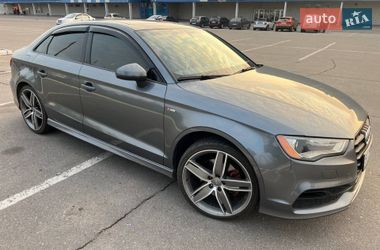 Седан Audi A3 2015 в Кременчуге