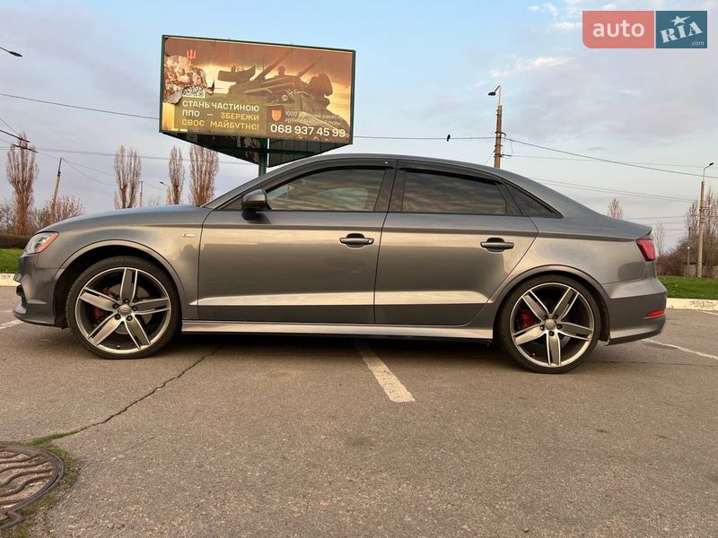 Седан Audi A3 2015 в Кременчуге