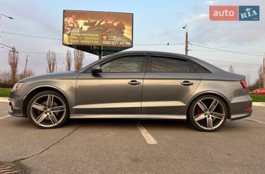 Седан Audi A3 2015 в Кременчуге
