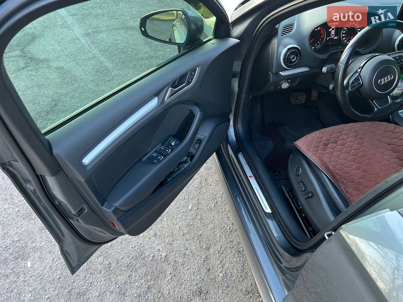 Седан Audi A3 2015 в Кременчуге