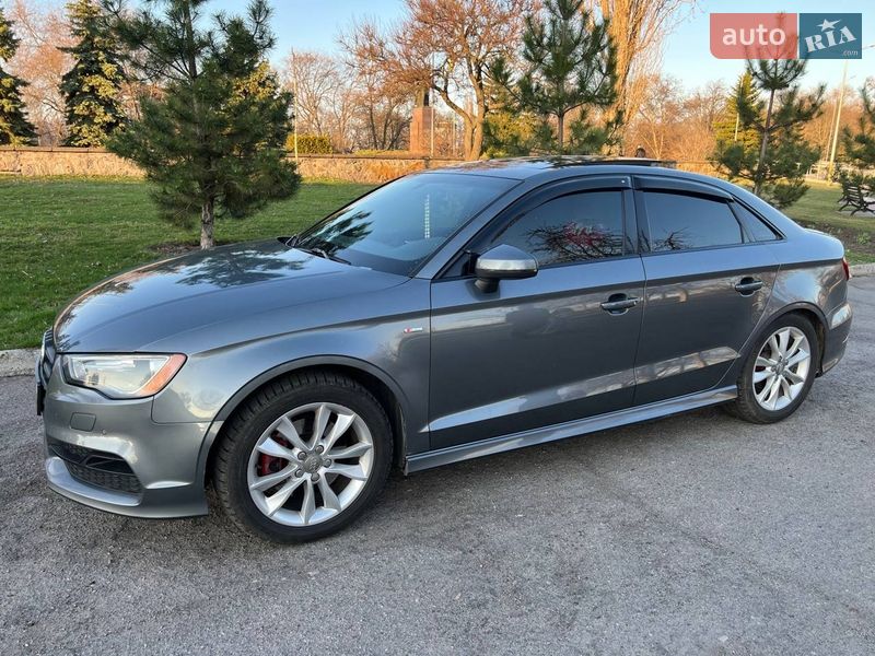 Седан Audi A3 2015 в Кременчуге