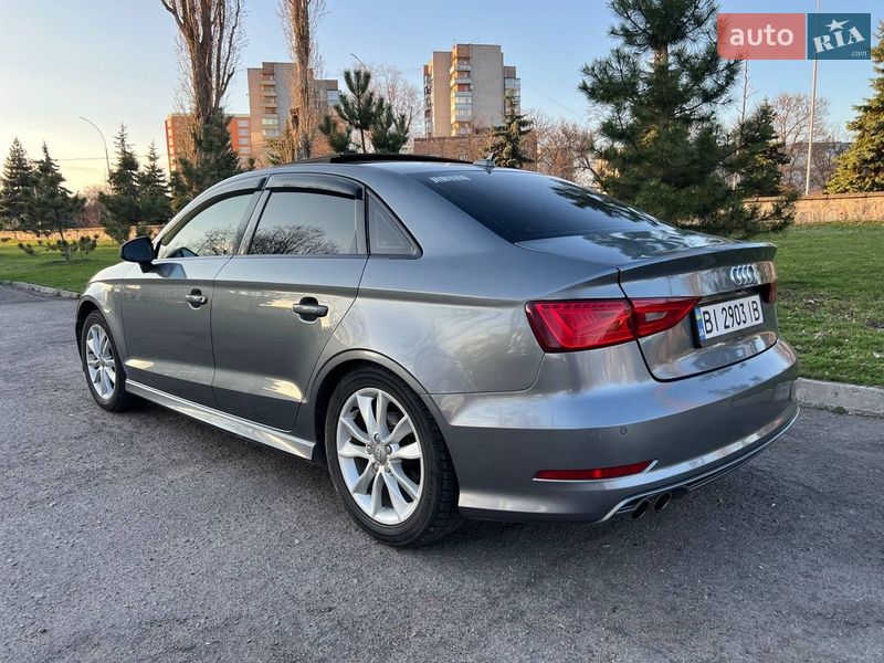 Седан Audi A3 2015 в Кременчуге