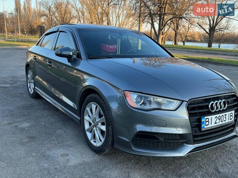 Седан Audi A3 2015 в Кременчуге