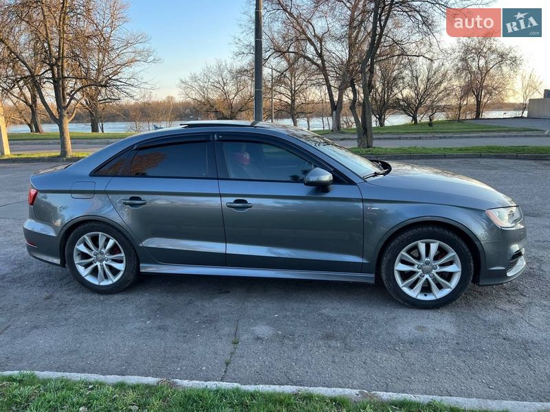 Седан Audi A3 2015 в Кременчуге