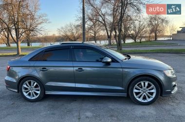 Седан Audi A3 2015 в Кременчуге