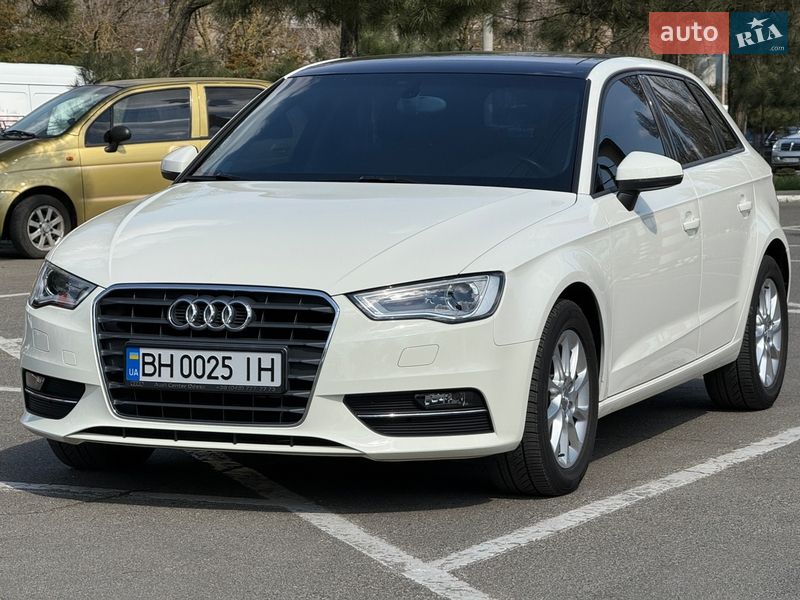Хэтчбек Audi A3 2014 в Одессе