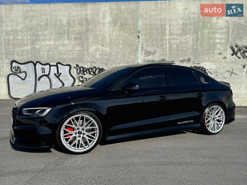 Седан Audi A3 2019 в Львове