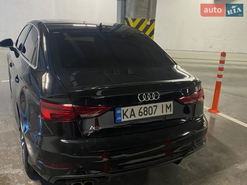 Седан Audi A3 2017 в Киеве
